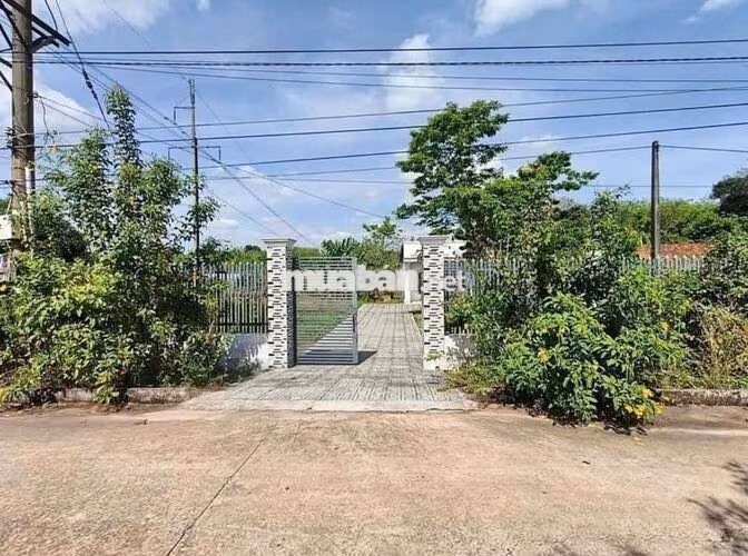 Chủ kẹt tiền cần bán gấp khu đất nhà vườn gần KCN