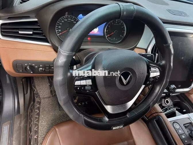 VinFast Lux A 2.0 Premium 2019 bản Full option