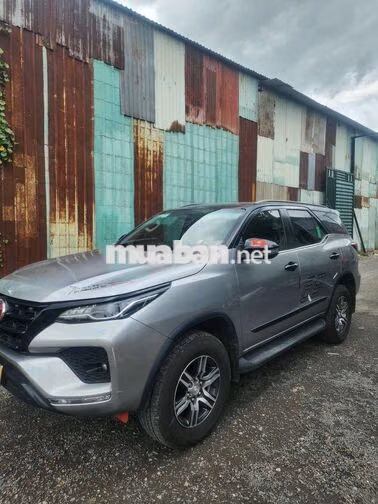 Toyota Fortuner 2021 Bạc 89399 km