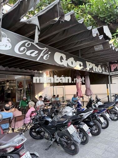 TUYỂN BẠN TRẺ PHỤC VỤ QUÁN CAFE