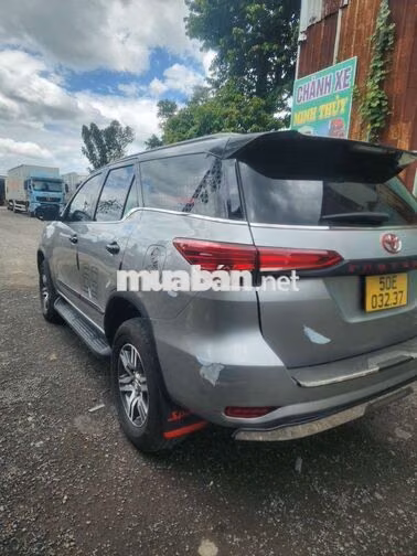 Toyota Fortuner 2021 Bạc 89399 km