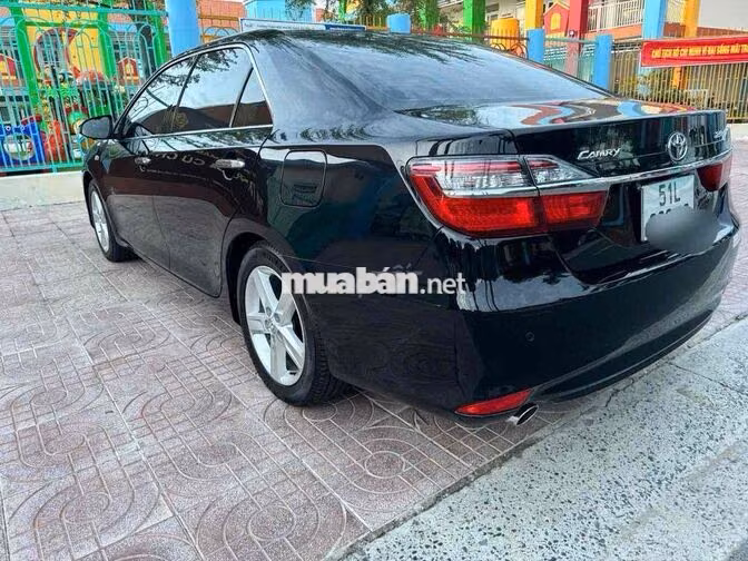 Toyota Camry 2.5Q sản xuất 2017