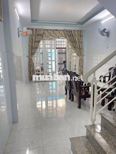 BÁN NHÀ 2 TẦNG 4×16M - HẺM XE HƠI 5M - SÁT HỒ TRÁI TIM - P. BÌNH TÂN 