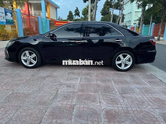 Toyota Camry 2.5Q sản xuất 2017