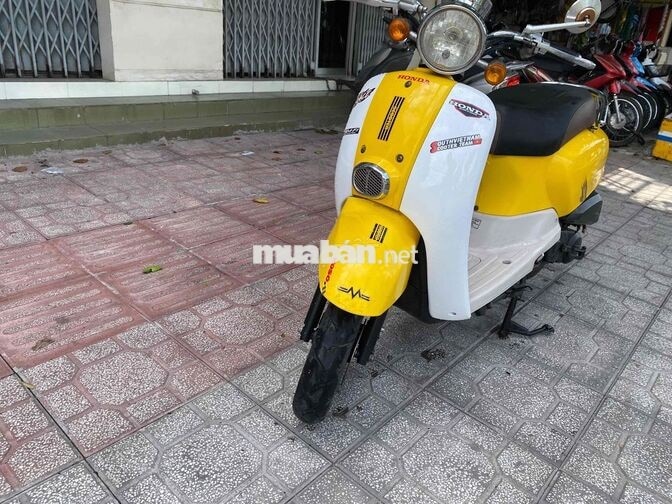 Honda Cree Scoopy 50cc Vàng trắng