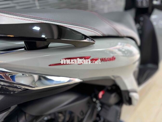 Honda SH Mode ABS 2025 Xám xi măng 5.000km