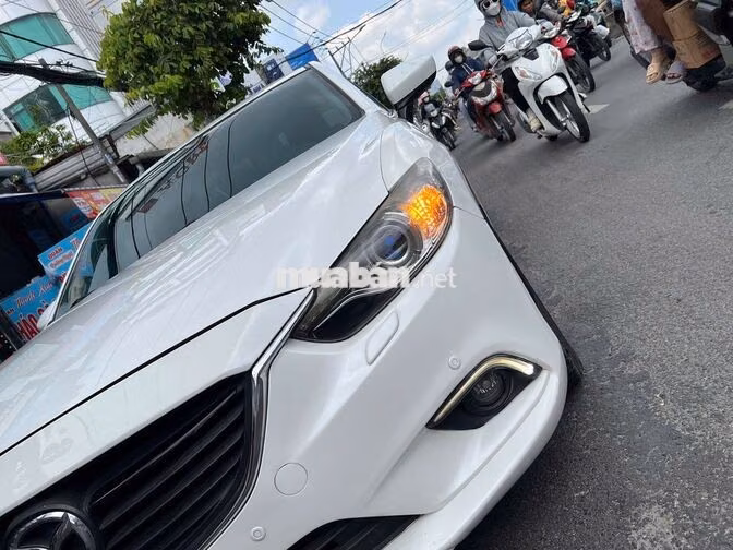 Mazda 6 2.0AT 2015 Trắng 94.000 km