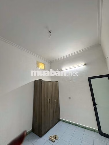 Cho thuê nhà Phúc Lợi, 2PN, Nhà mới sạch sẽ, 6tr
