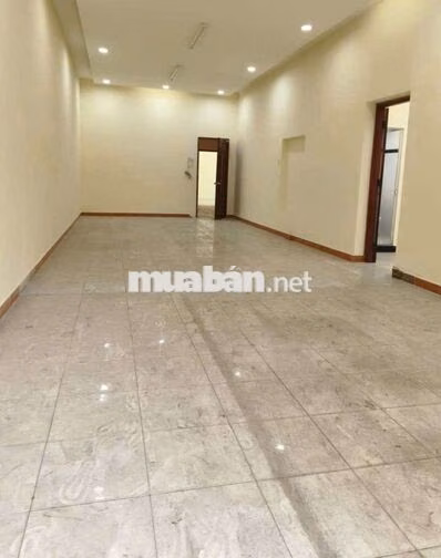Cho thuê nhà Mặt tiền gần Hải Thượng Lãn Ông, Q5- 9,2x24m- 4 tấm- 8p