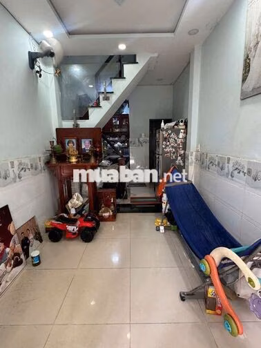 Cho Thuê Nhà Dương Bá Trạc P1Q8 hẻm thông 3m