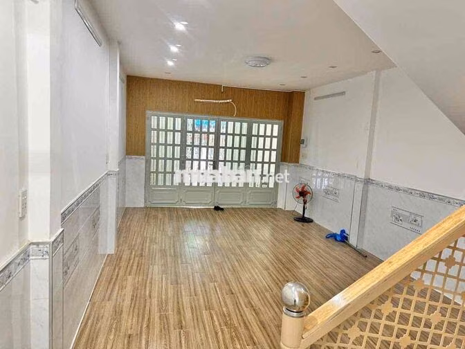 XC bán nhà 2MT hẽm TT Q6 giáp Q5, gần Chợ Bình Tây DT: 4,21x15,62