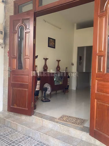 CHO THUÊ NHÀ ĐƯỜNG HƯNG ĐẠO VƯƠNG - Chỉ 6 triệu