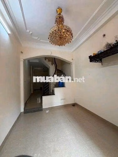 Cho thuê nhà Việt Hưng - 37m - 3PN. Giá 6tr