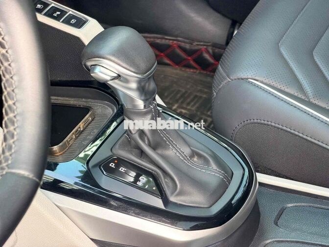 Kia Carens 1.4T Signature 2023 7 chỗ Xăng 22.000Km