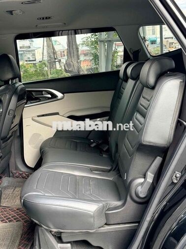 Kia Carens 1.4T Signature 2023 7 chỗ Xăng 22.000Km
