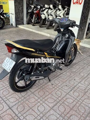 Yamaha Sirius Đen vàng Zin êm