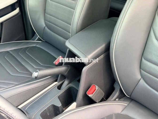 Kia Carens 1.4T Signature 2023 7 chỗ Xăng 22.000Km