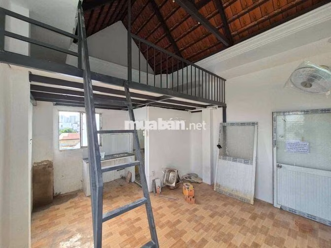 Phòng ngay trục đườn Trường Chinh thuận tiện di chuyển qua Công Thương