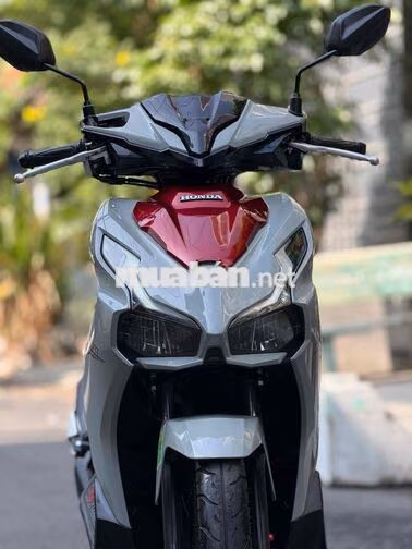 Honda Air Blade 2025 Xám đỏ 2.000 km
