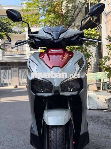 Honda Air Blade 2025 Xám đỏ 2.000 km
