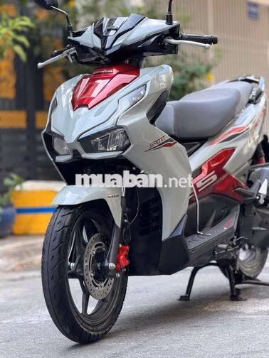 Honda Air Blade 2025 Xám đỏ 2.000 km