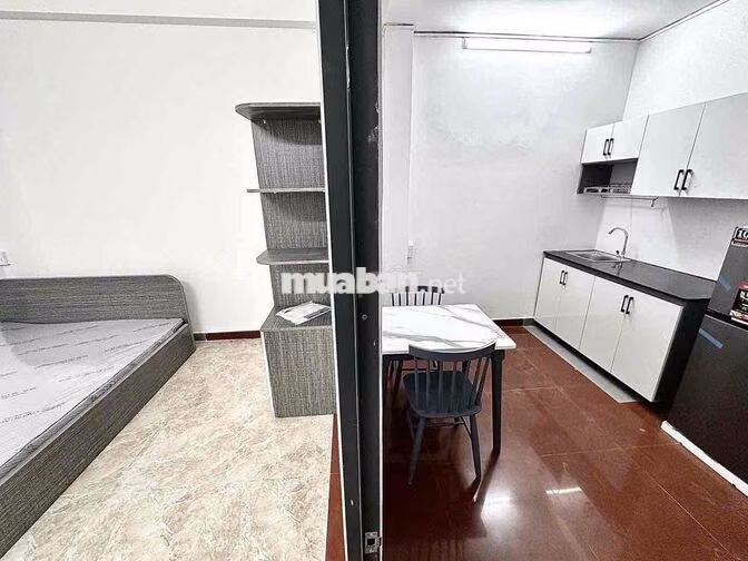 Cho thuê căn hộ 1Pn Ban công Q5 gần ĐH Kinh tế UEH, ĐH Y Dược