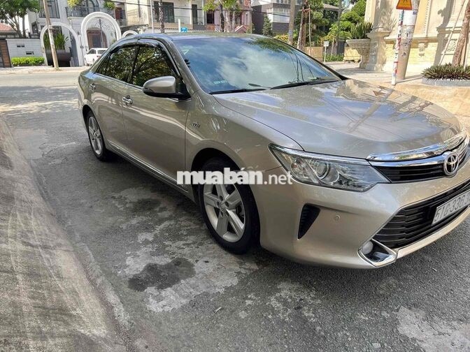 Toyota Camry 2.5Q 2017 Vàng cát Ghế da