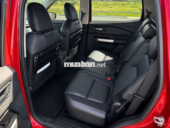 Mitsubishi Destinator Premium 2025 Đỏ 21.500 Km