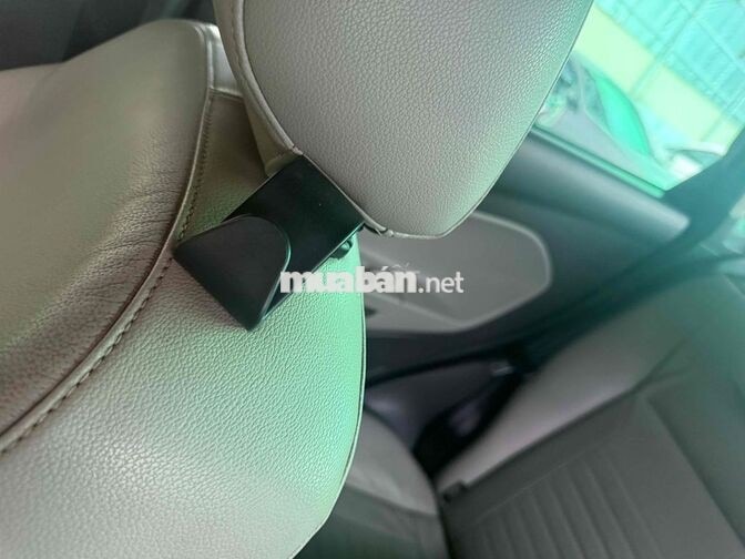 Ford Fiesta 2017 Số tự động 71110 km Đỏ