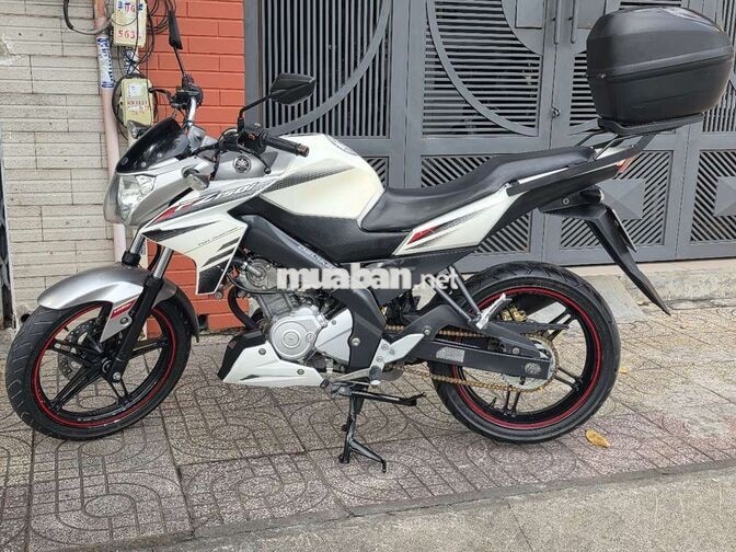 Yamaha FZ 150i 2015 Trắng.Xe Zin.Máy cực Êm