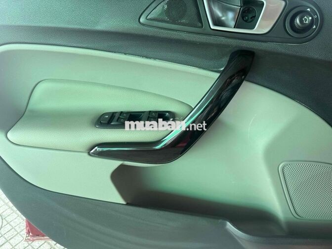 Ford Fiesta 2017 Số tự động 71110 km Đỏ