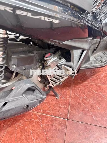 Bán Ablade fi 2013 cam đen kiểng đồ chơi bstp víp
