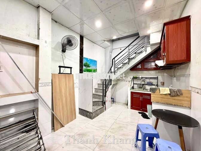 Cho Thuê Nhà Nguyên Căn 1 Trệt + 1 Lầu Full Nội Thất Ngay Cầu Vượt 3/2