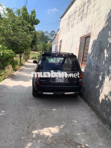 Ford Escape 2002 Đen 4 chỗ