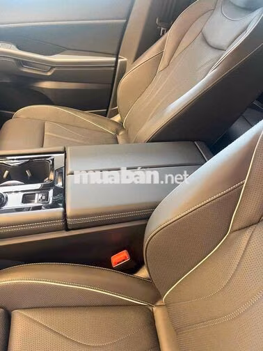 Volkswagen Teramont Pro Max 2025 Xám 7500km
