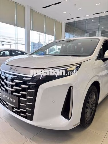 BYD M9 Pre 2026 -Trắng xe Sẵn Tặng ưu đãi 50Triệu