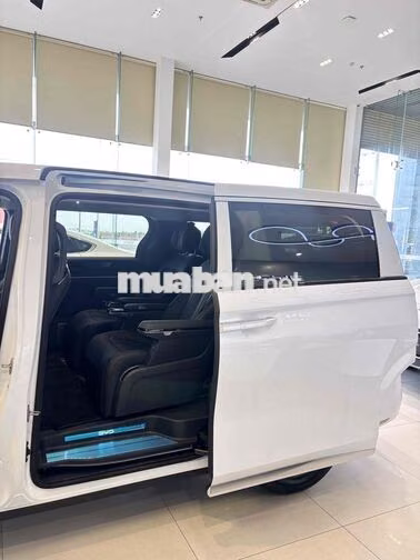 BYD M9 Pre 2026 -Trắng xe Sẵn Tặng ưu đãi 50Triệu