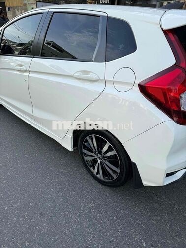 Honda Jazz RS 2018 Trắng 68.000km Thái Lan