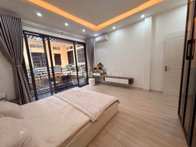 KHU VIP BA ĐÌNH - NHÀ ĐẸP  - GẦN PHỐ - HÀNG XÓM VINCOM GALLERY 