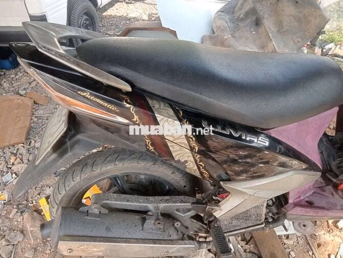 Yamaha Luvias 2024 màu Đen
