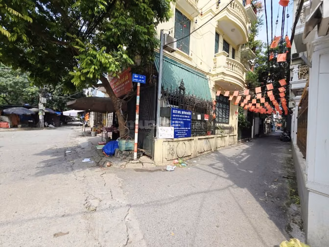 CHO THUÊ NHÀ 3 TẦNG KHU VỰC BỒ ĐỀ LONG BIÊN