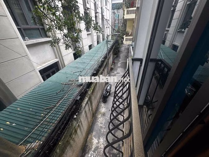 Bán nhà phân lô cán bộ tại Nghi Tàm, 7,5 tỷ, 28/32m2T2, 3PN + 4WC, giá