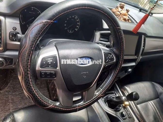 Ford Ranger 2017 2 cầu số sàn Đen