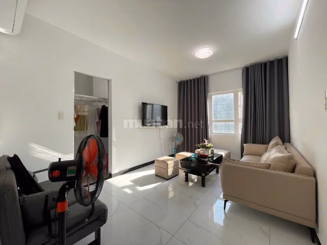 CC Central Plaza . Phạm Văn Hai . TB. DT 60m2 . 2PN Giá 13Tr5