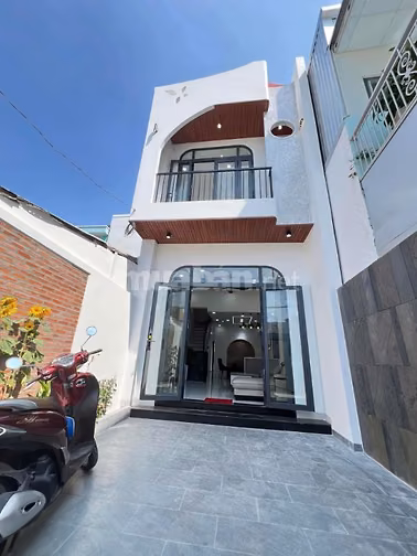 Nhà Chính Chủ mới xây gần Big C Tân Hiệp đường Đồng Khởi chỉ 600 Triệu