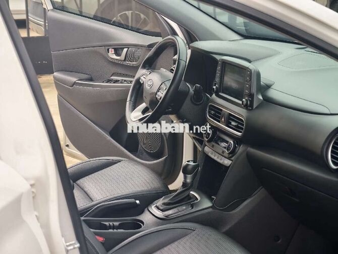 Hyundai Kona 2019 Trắng 2.0 8 vạn