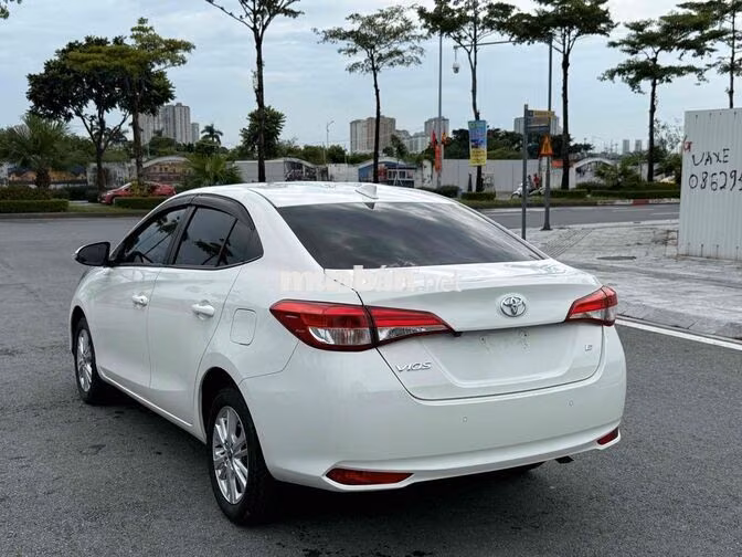 Toyota Vios 2020 CVT Trắng 130000 km