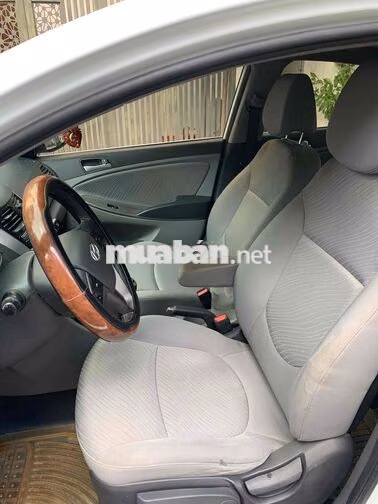 Hyundai Accent Blue 2016 Trắng Số sàn 120000 km