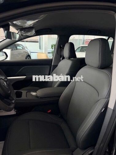 VinFast VF MPV 7 2026 Trắng 7 chỗ