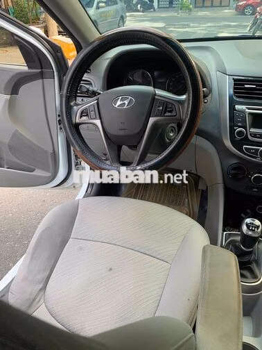 Hyundai Accent Blue 2016 Trắng Số sàn 120000 km